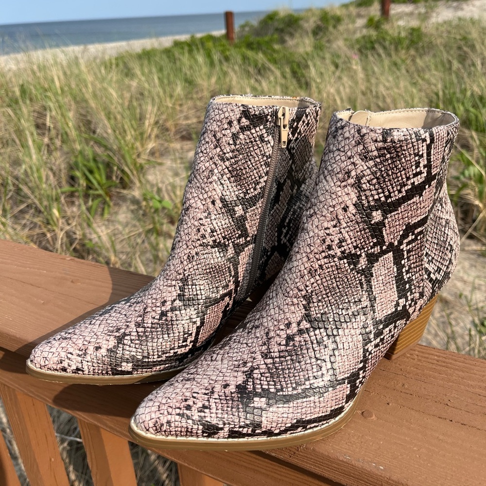 Coconuts by Matisse Snakeskin Booties